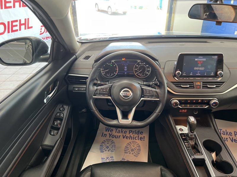 Used 2019 Nissan Altima 2.5 SR w/ SR Premium Package FWD image 31