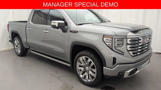 Used 2026 GMC Sierra 1500 Denali w/ Denali Reserve Package AWD/4WD image 2