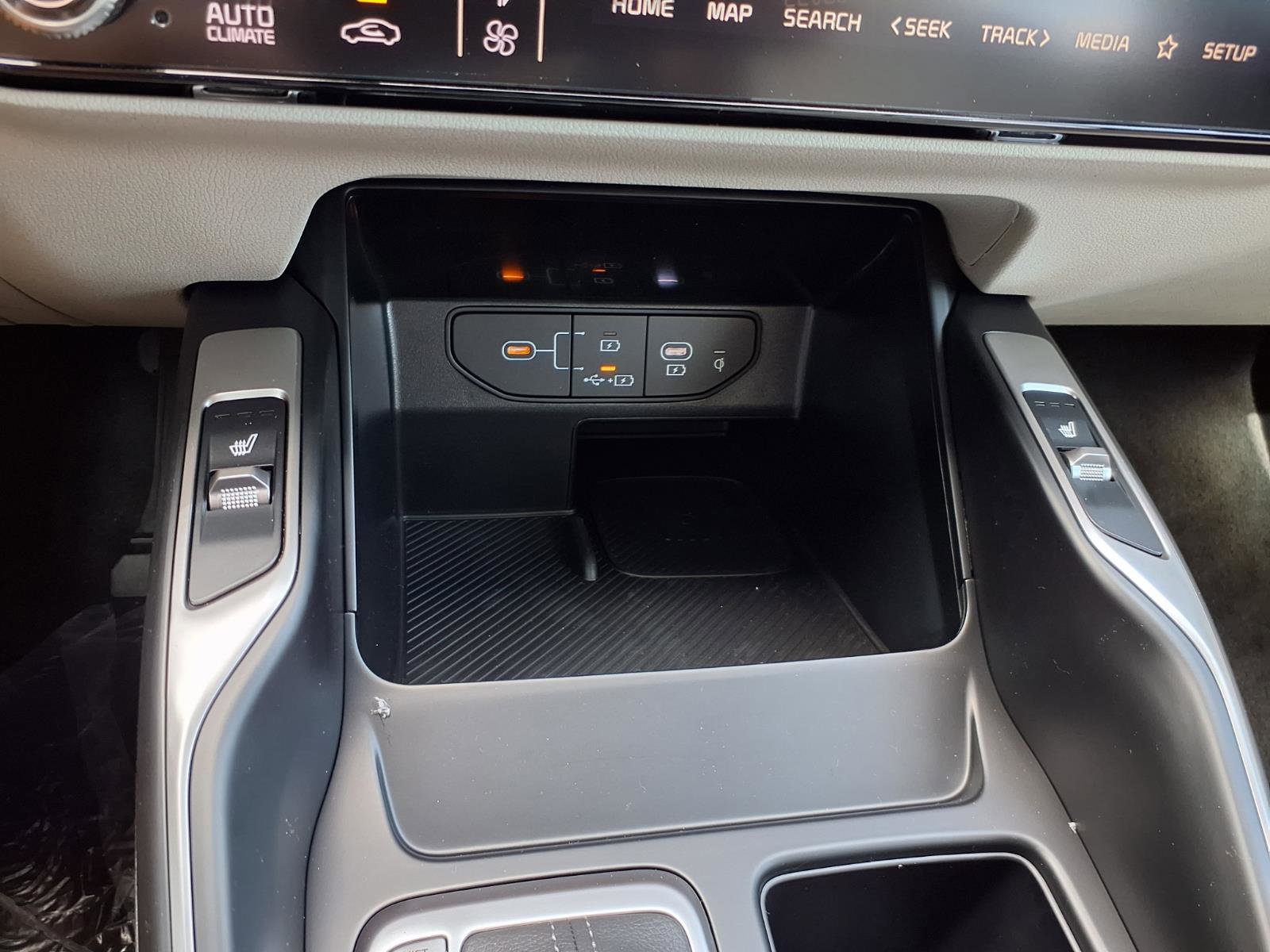 New 2026 Kia Sorento S image 11