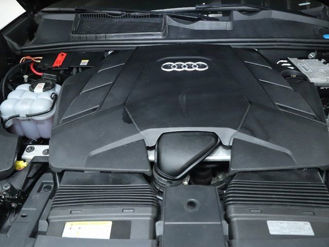 Used 2022 Audi Q8 Premium w/ Convenience Package image 35