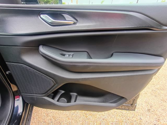 Used 2025 Jeep Grand Cherokee L Altitude RWD image 32