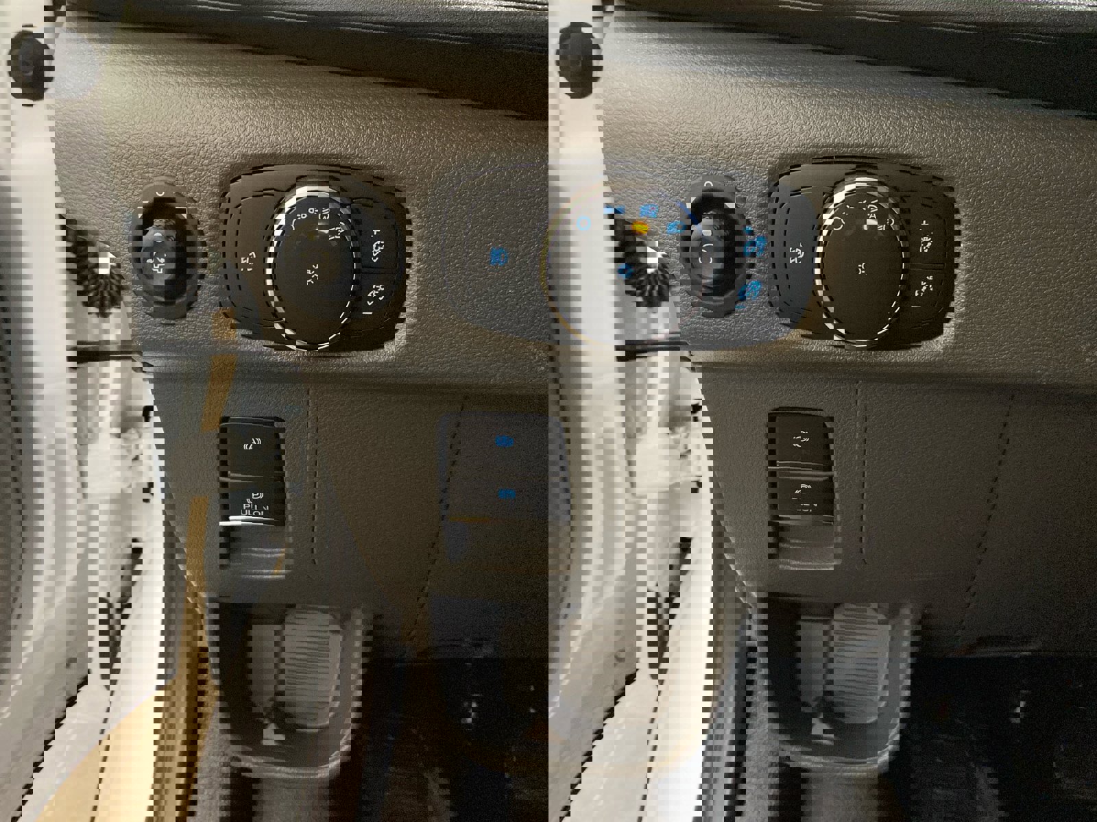 New 2026 Ford Transit 350 148 High Roof Extended AWD w/ Load Area Protection Package image 15