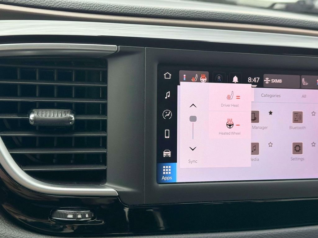 Used 2023 Chrysler Voyager LX image 24