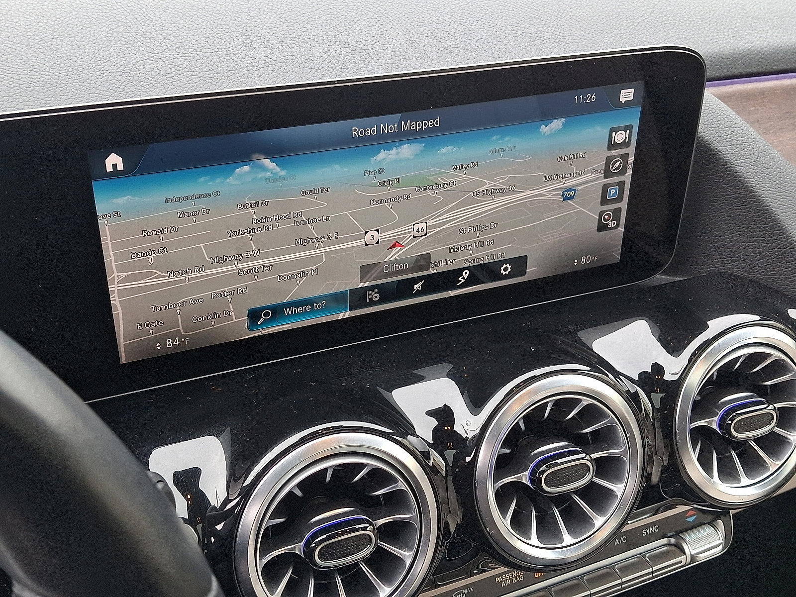 Used 2022 Mercedes-Benz GLA 250 4MATIC image 17