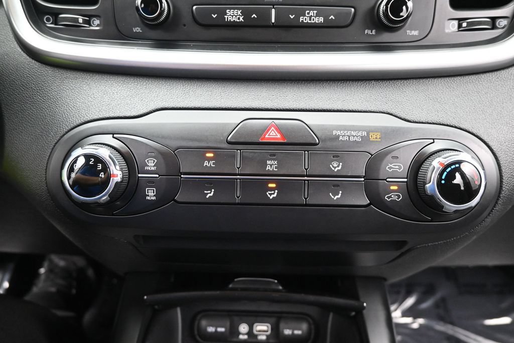 Used 2016 Kia Sorento FWD image 20