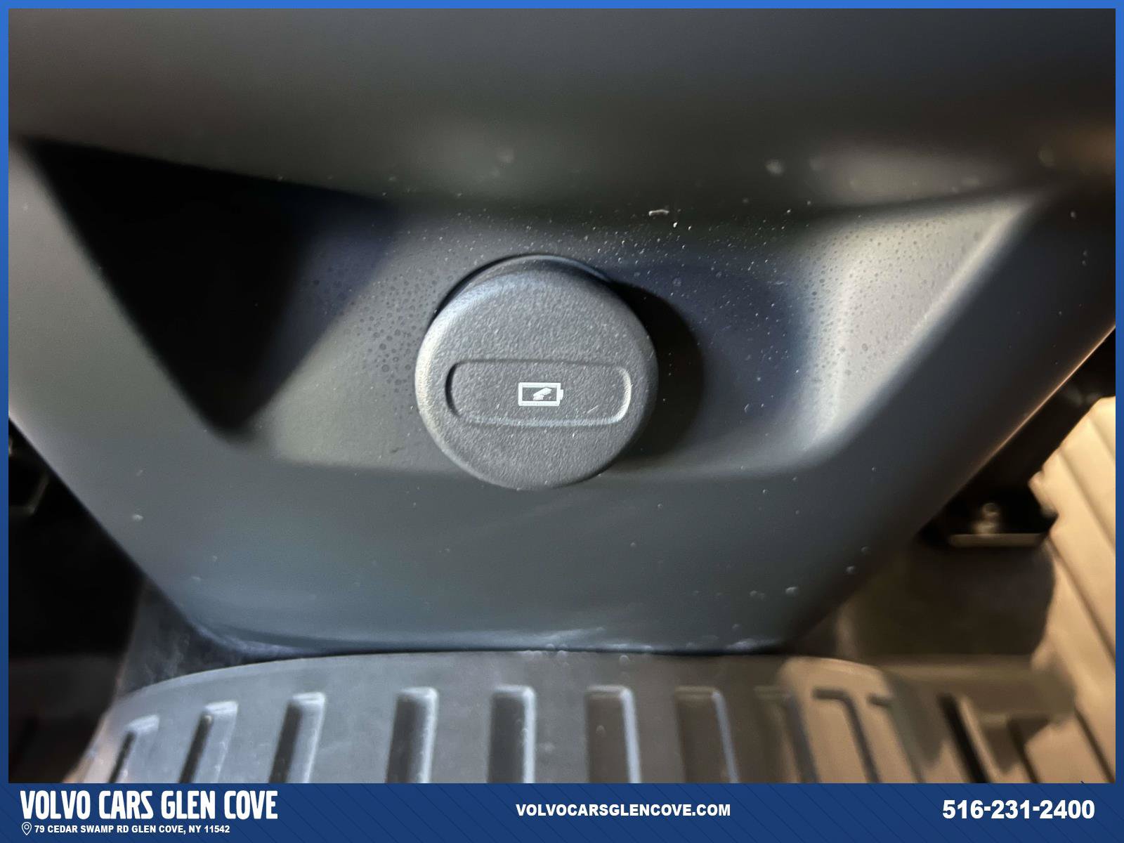 Used 2026 Volvo XC90 B6 Plus w/ Protection Package Premier AWD/4WD image 13