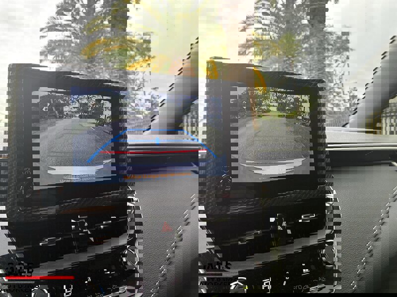 Used 2025 Toyota Corolla SE image 17