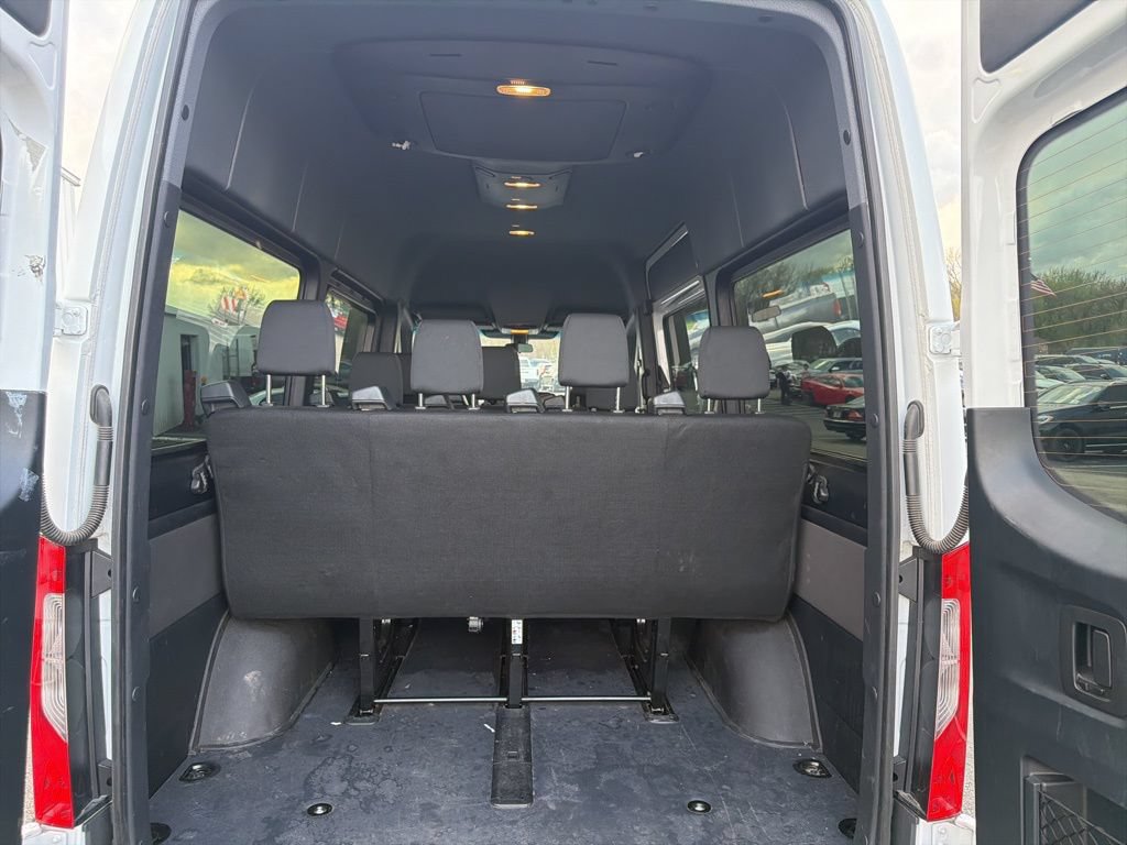 Used 2024 Mercedes-Benz Sprinter 2500 image 20