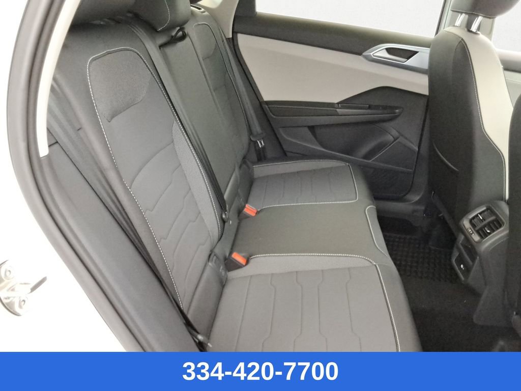 New 2025 Volkswagen Taos SE image 15