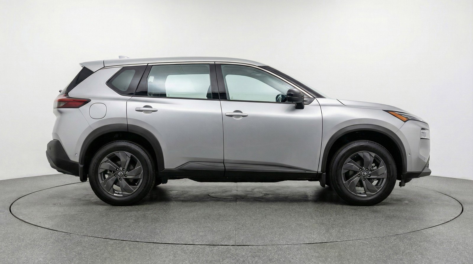 Used 2025 Nissan Rogue SV image 11
