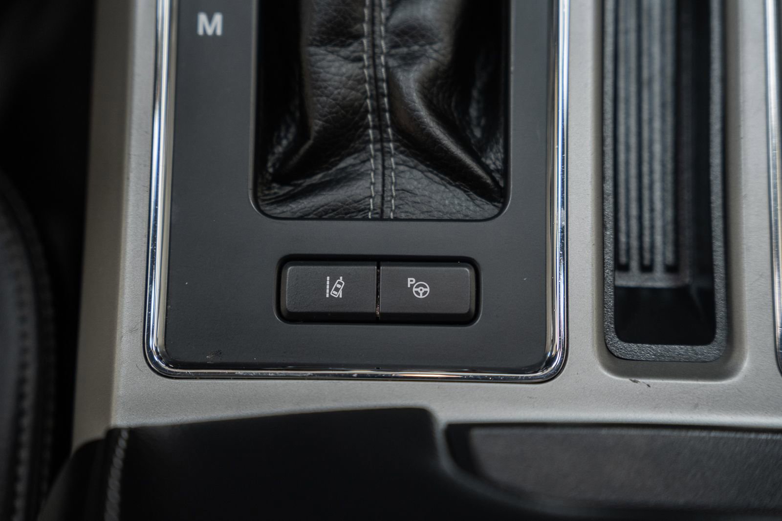 Used 2017 Ford F150 Lariat w/ Equipment Group 502A Luxury image 36