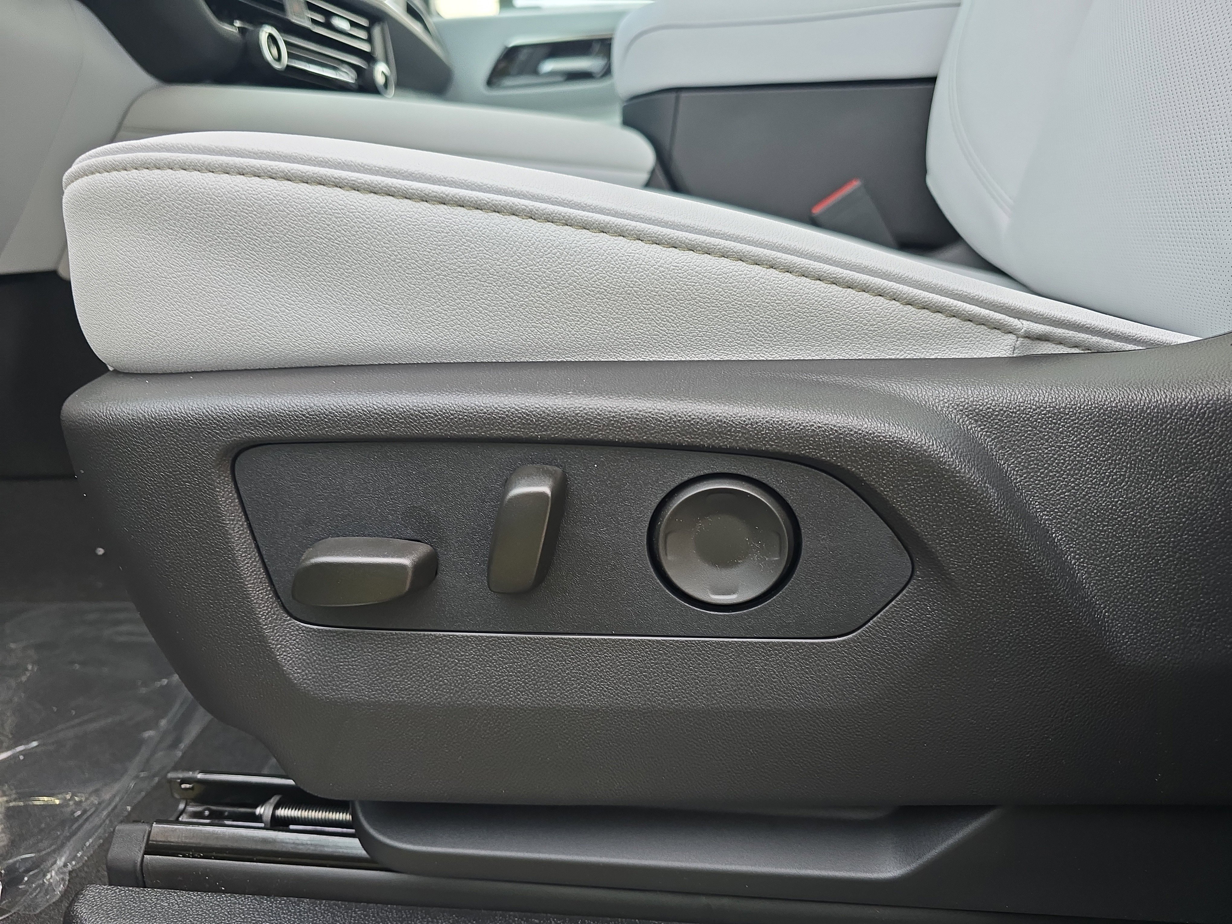 New 2026 Chevrolet Tahoe Premier image 13