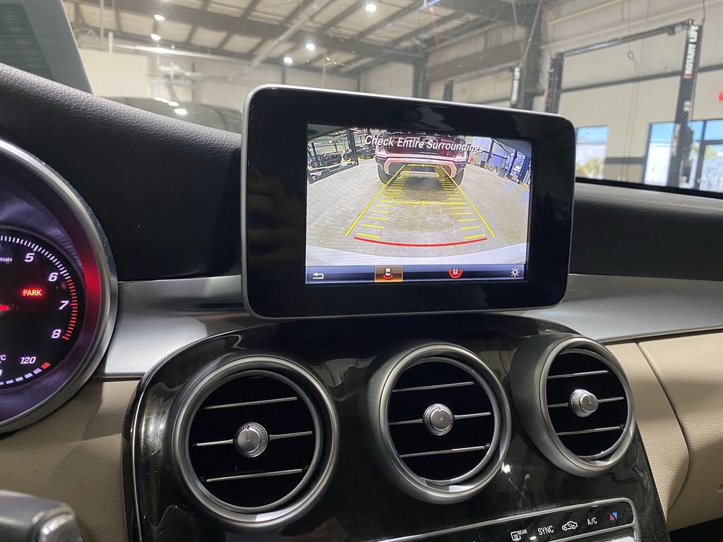 Used 2015 Mercedes-Benz C 300 4MATIC Sedan image 6