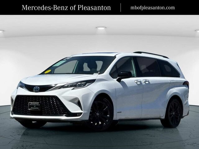 Used 2021 Toyota Sienna XSE FWD video 1