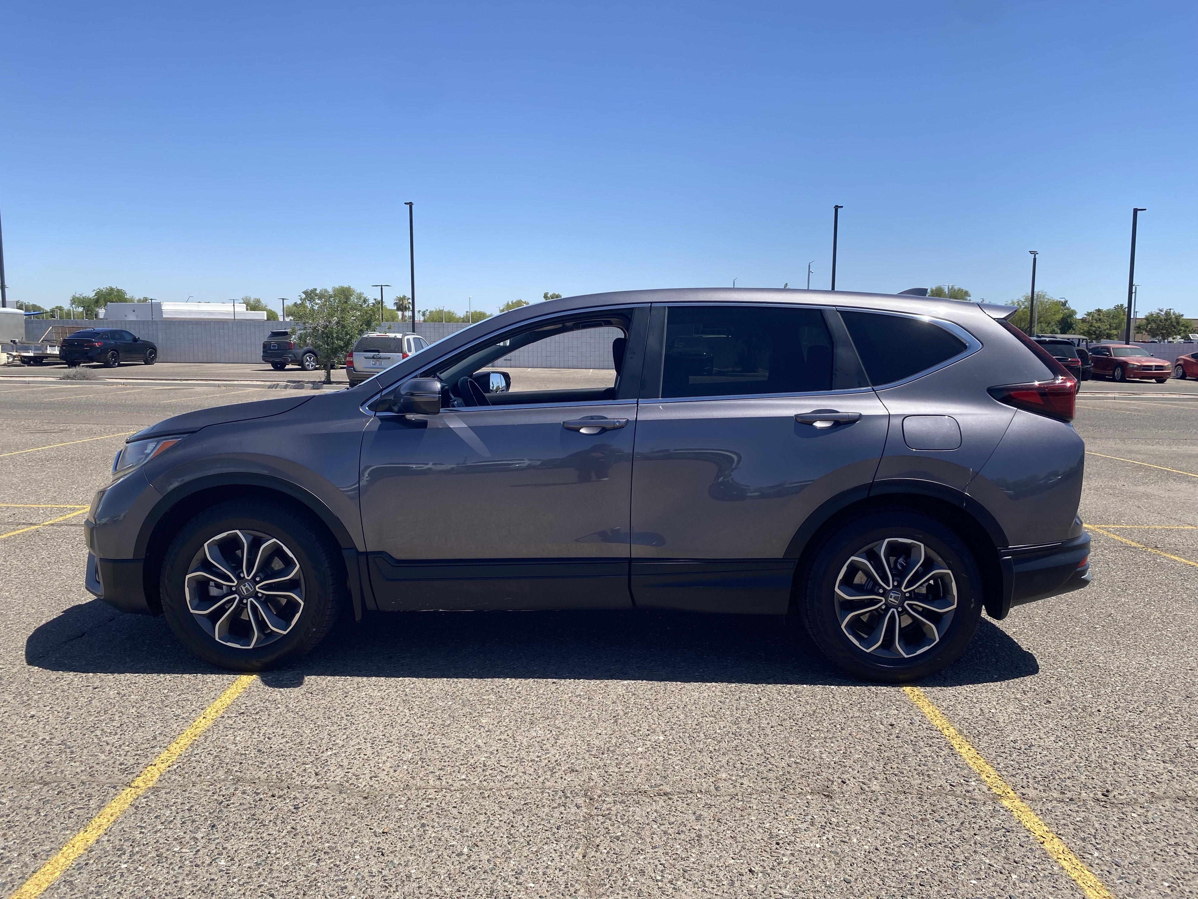 Used 2021 Honda CR-V EX image 3