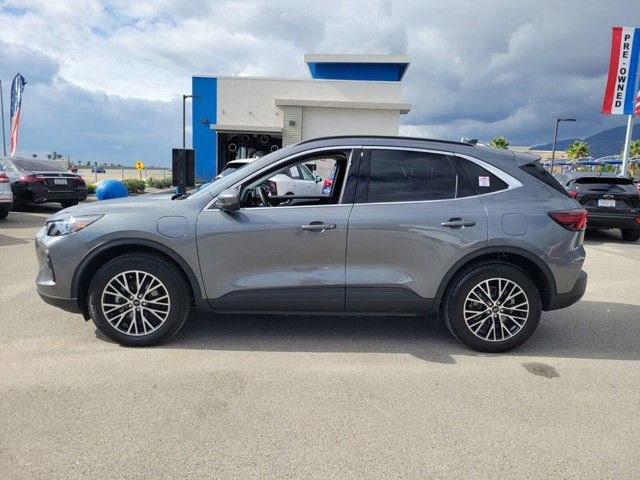 Used 2024 Ford Escape SE w/ PHEV Premium Package image 3