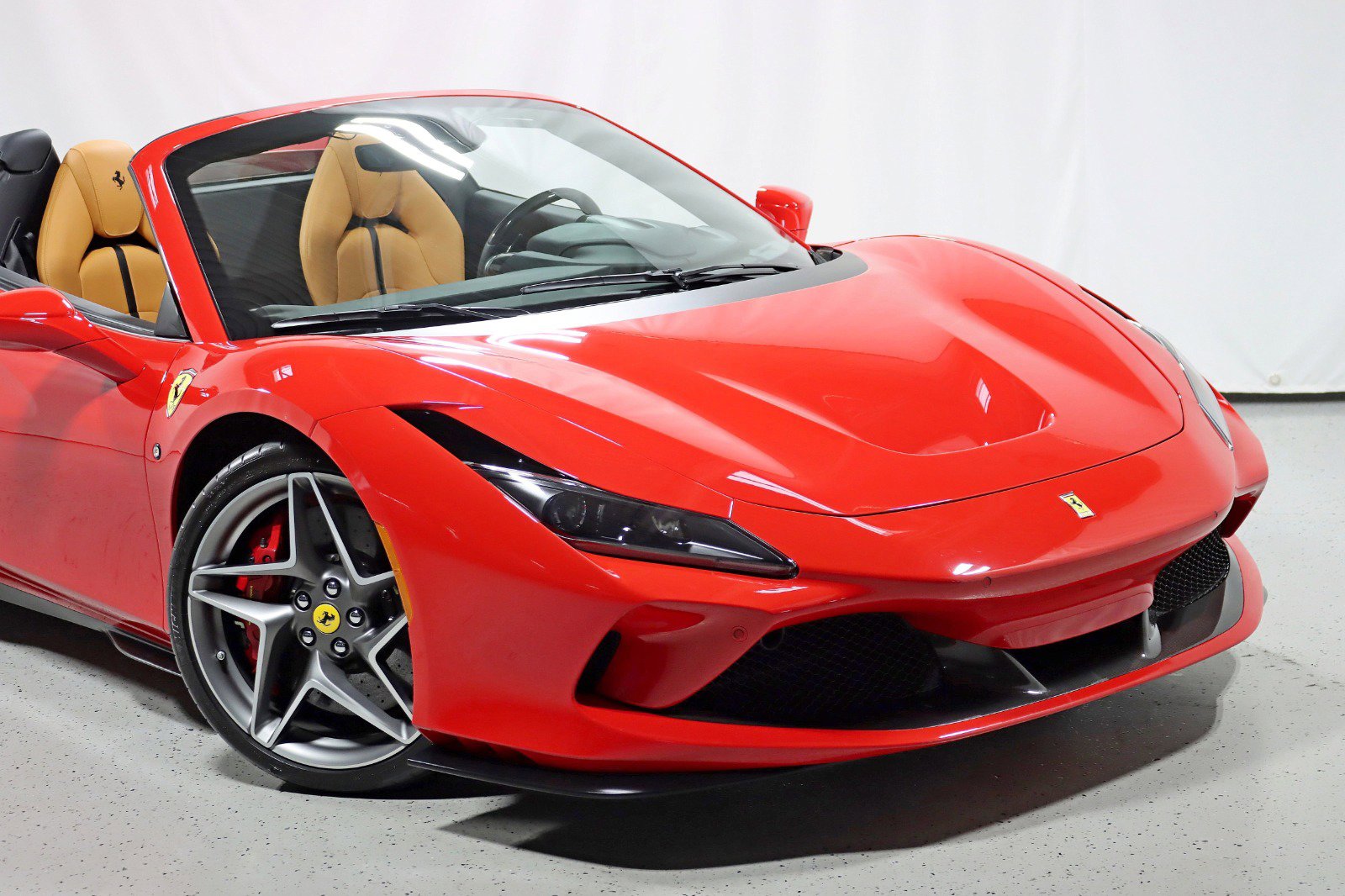 Used 2023 Ferrari F8 Tributo image 5