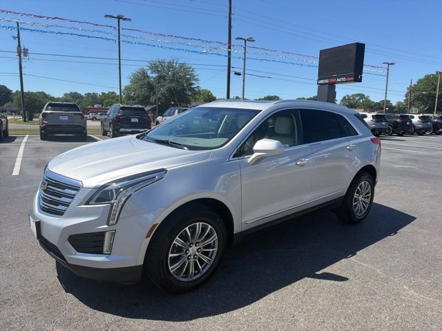 Used 2017 Cadillac XT5 Luxury w/ Driver Awareness Package FWD image 1