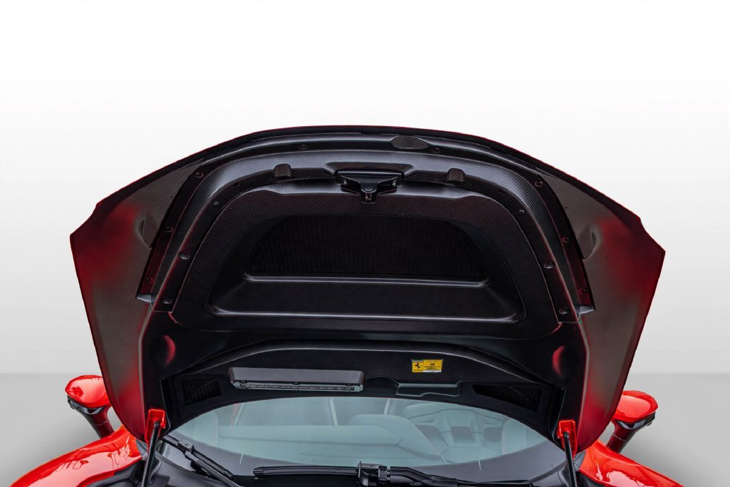 Certified 2024 Ferrari SF90 Spider AWD/4WD image 13