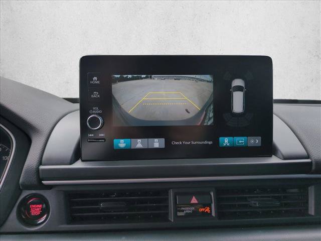 Used 2024 Honda Pilot Touring image 13