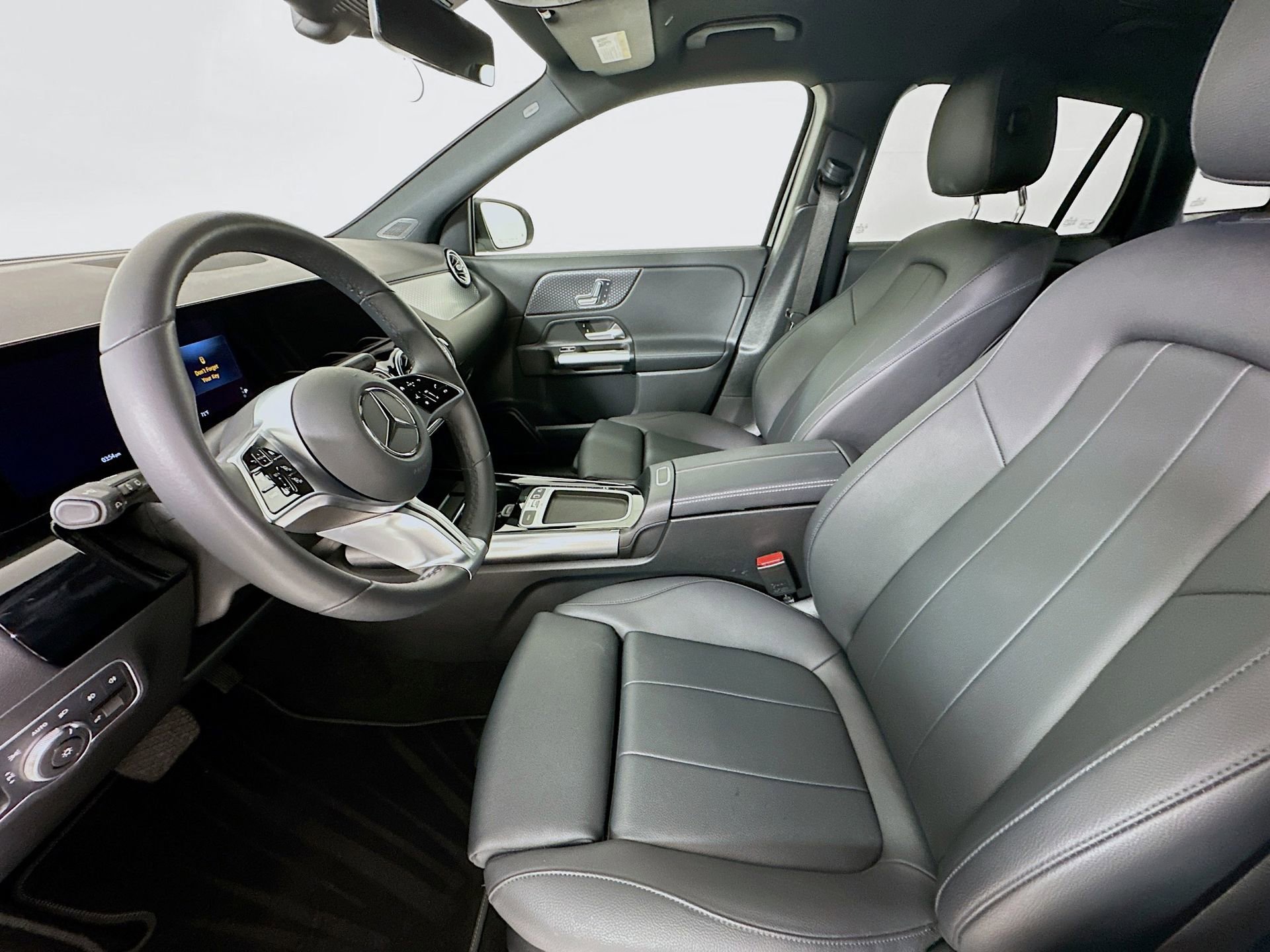 Used 2025 Mercedes-Benz GLA 250 image 21