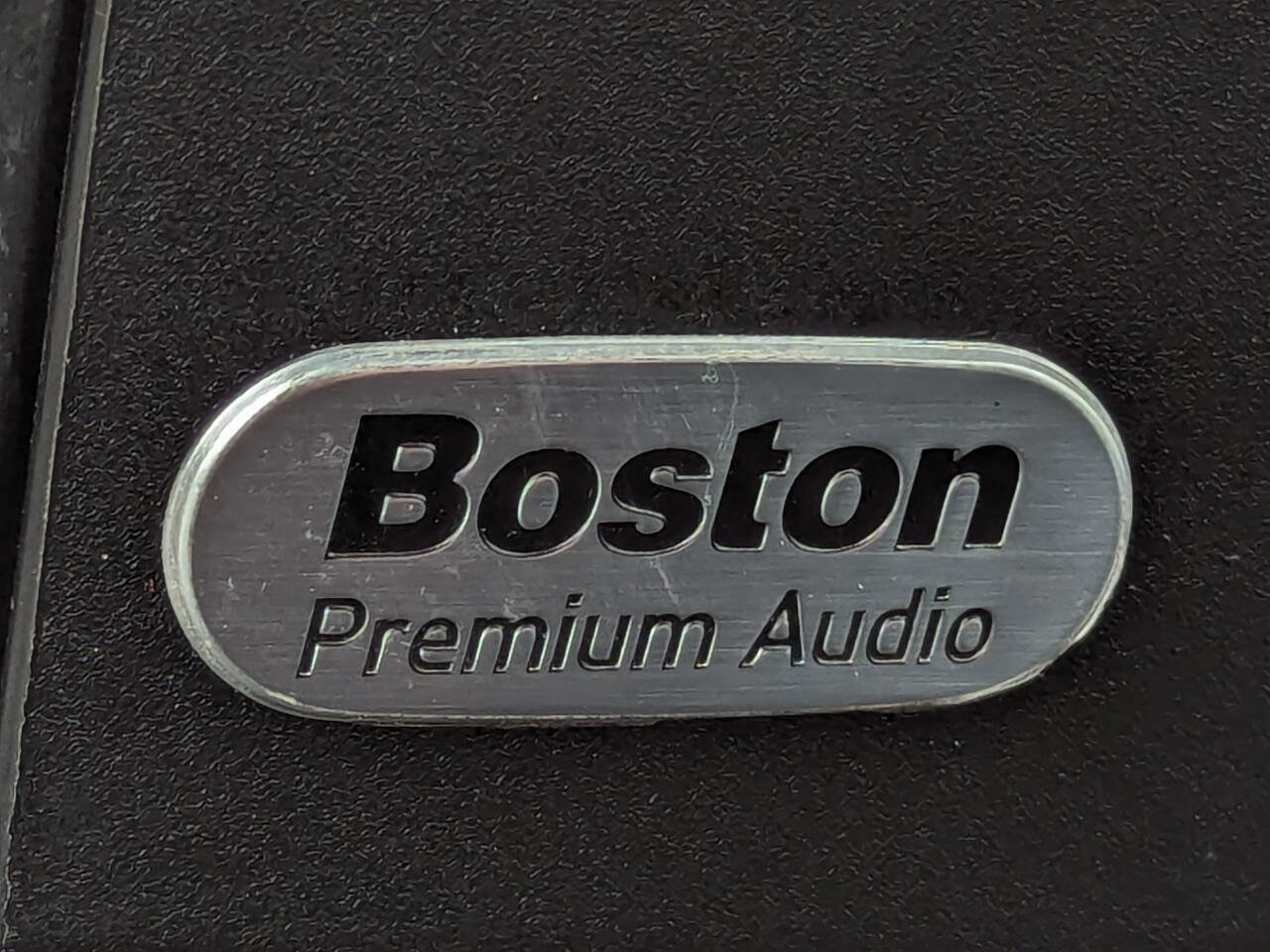 Used 2013 Chrysler 200 Limited FWD image 24