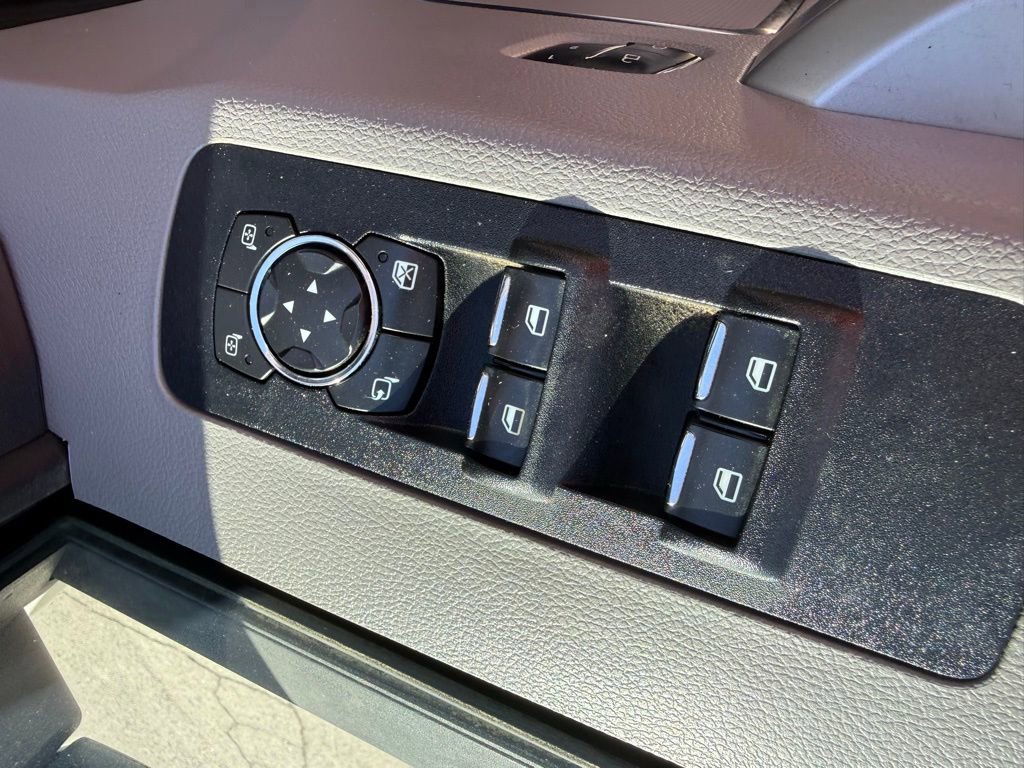 Used 2019 Ford F150 Lariat w/ Equipment Group 501A Mid image 15