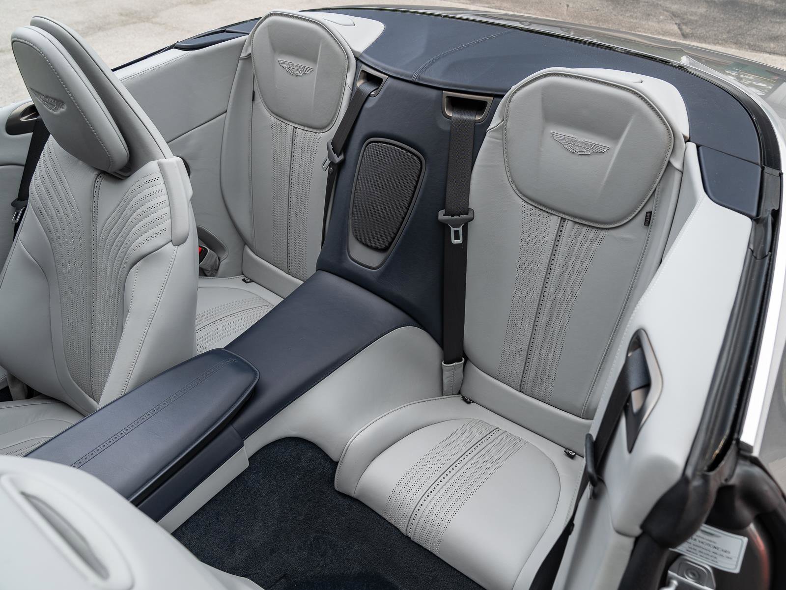 Used 2020 Aston Martin DB11 Volante image 8