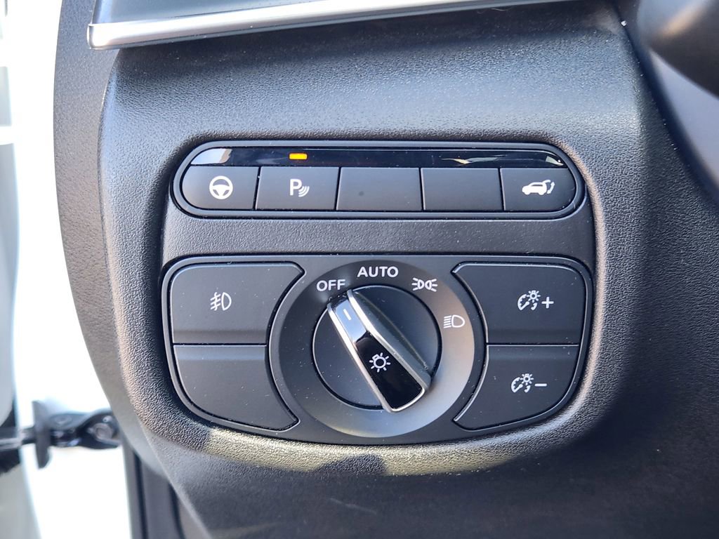 Used 2025 INFINITI QX55 Essential image 18