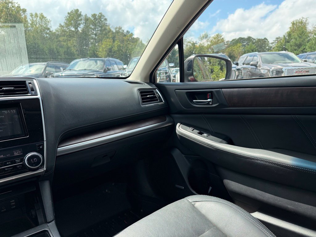 Used 2018 Subaru Outback 2.5i Limited AWD/4WD image 12
