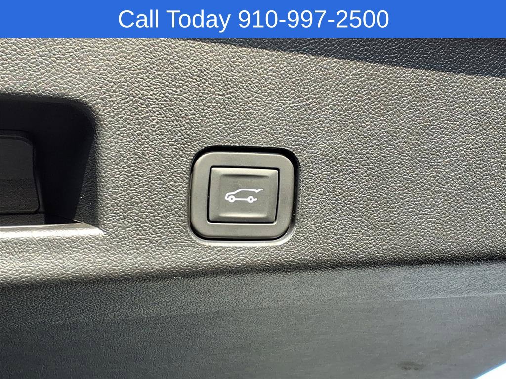 Used 2026 Chevrolet Traverse LT w/ Driver Confidence Package FWD image 22