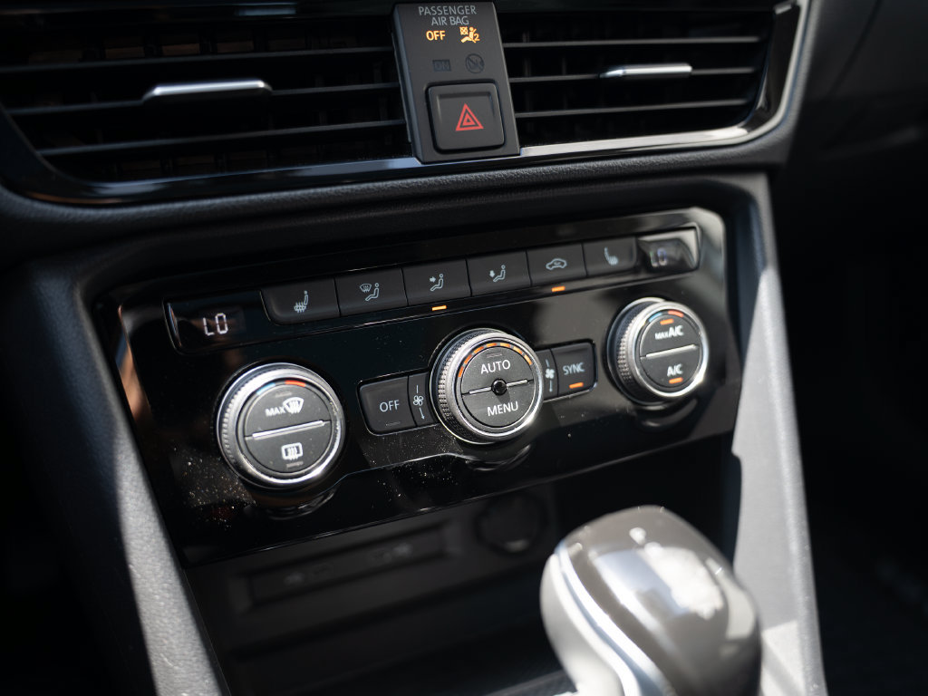 Certified 2023 Volkswagen Taos S FWD image 26