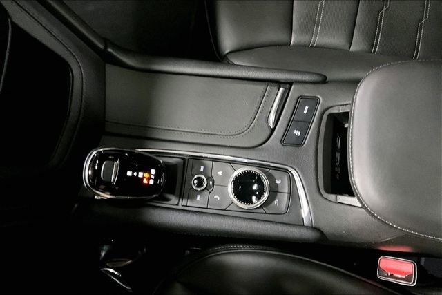 Used 2025 Cadillac XT6 Sport w/ Platinum Package image 34