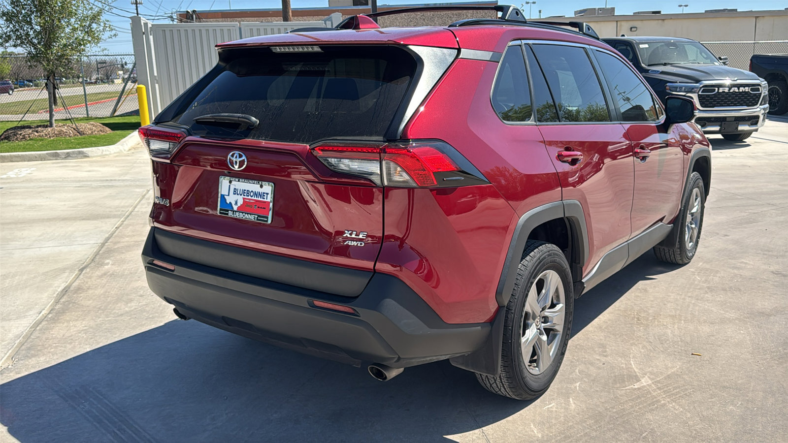 Used 2024 Toyota RAV4 XLE image 5