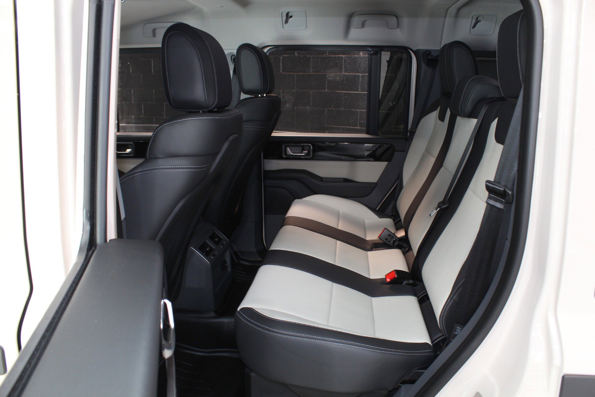 Used 2024 INEOS Grenadier AWD/4WD image 48