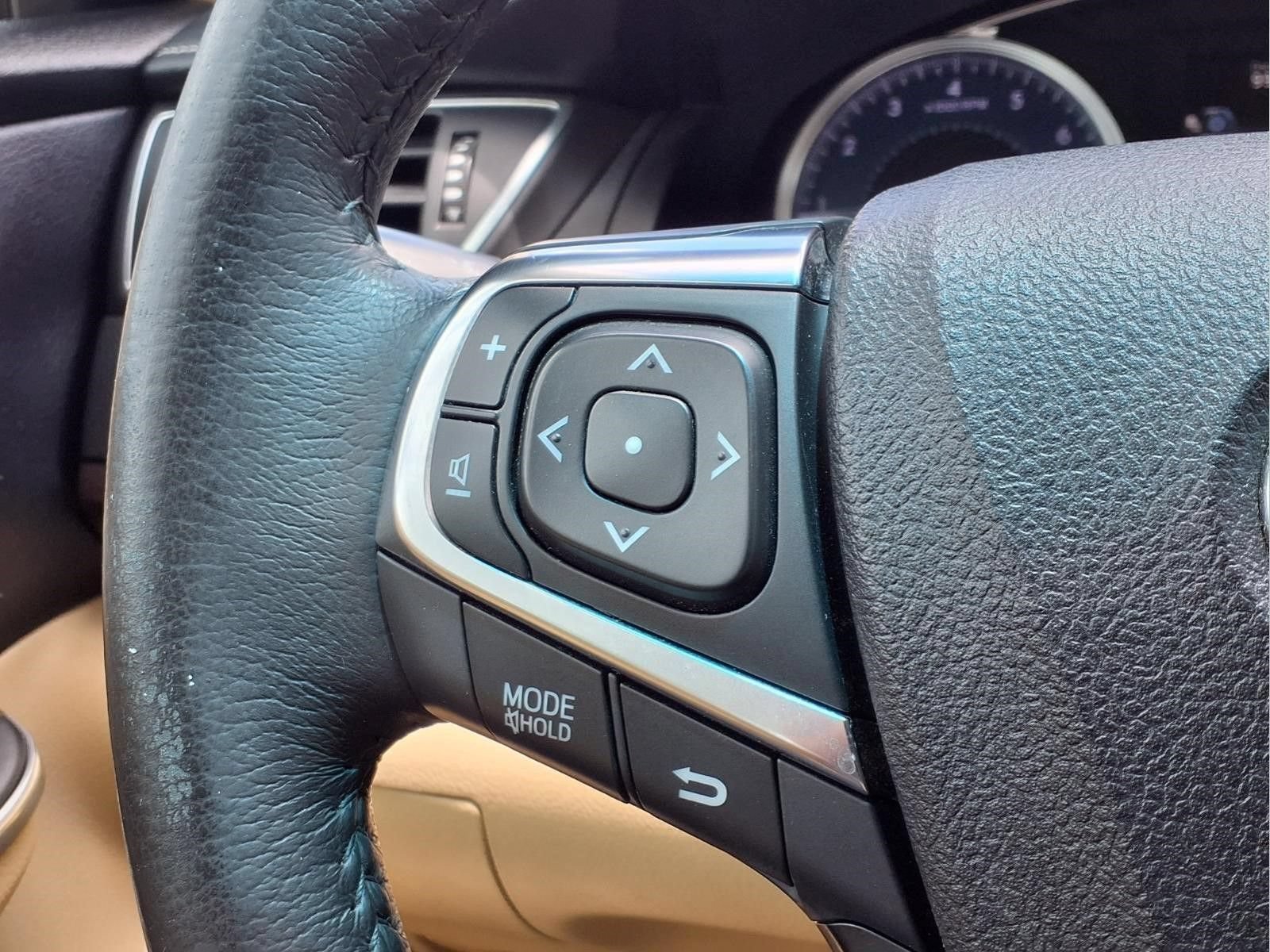 Used 2017 Toyota Camry XLE FWD image 21
