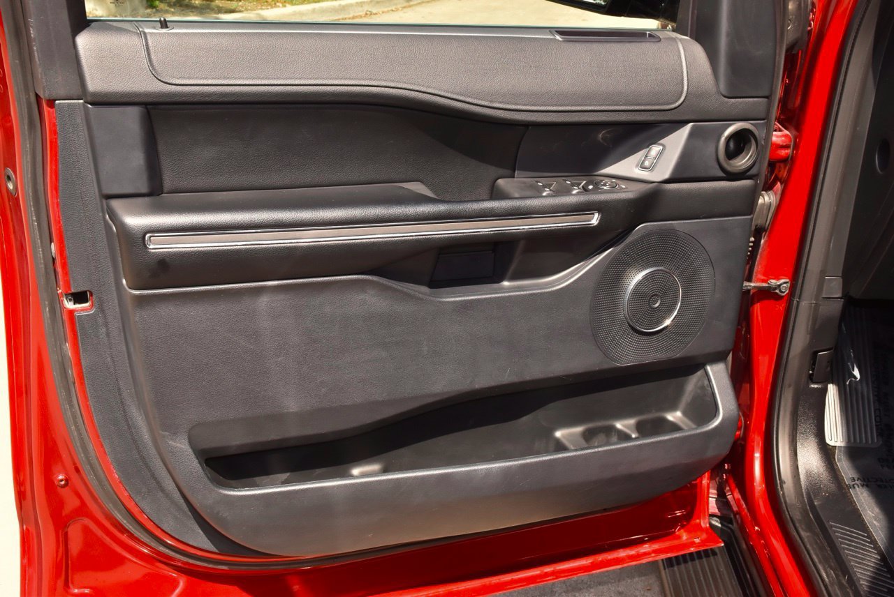 Used 2019 Ford Expedition XLT AWD/4WD image 35