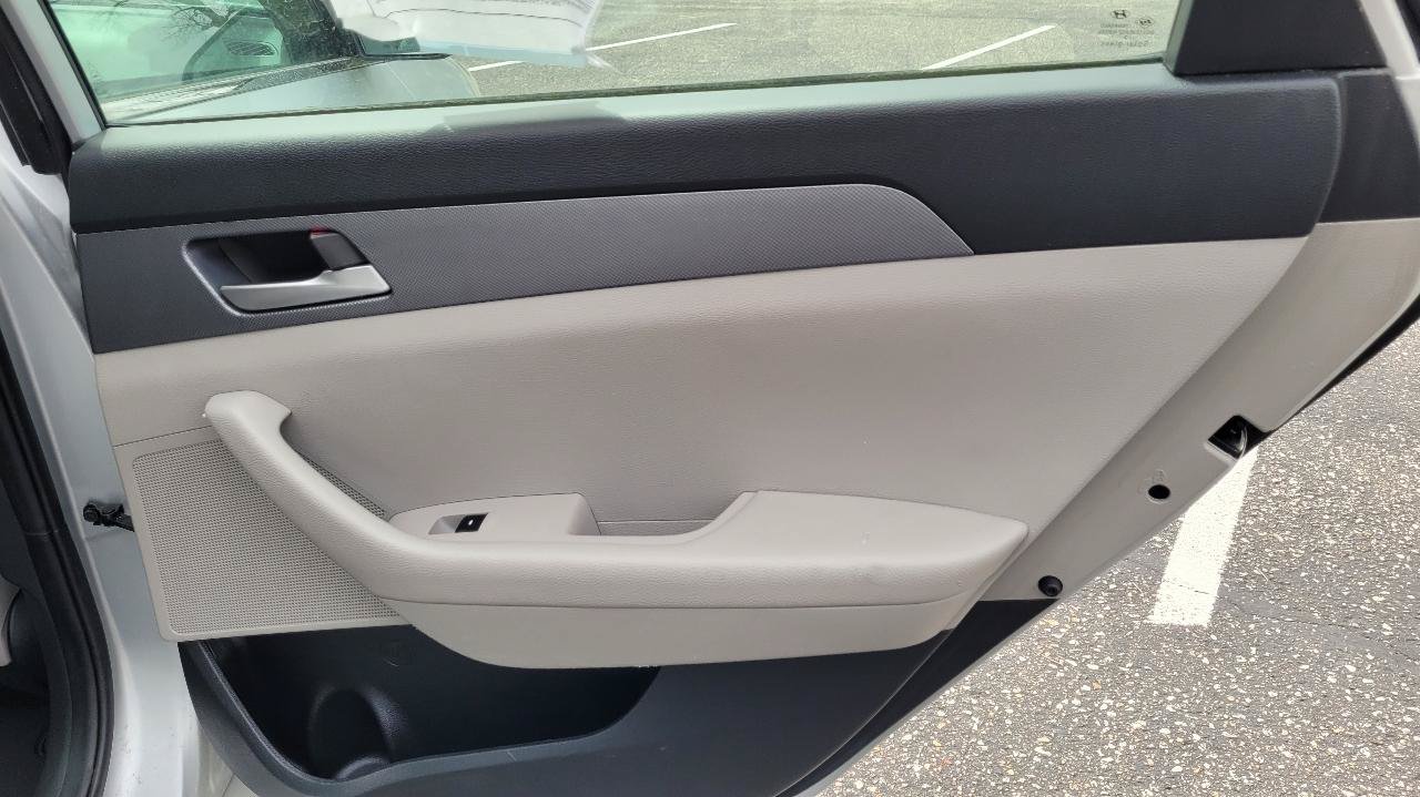 Used 2019 Hyundai Sonata ECO FWD image 17