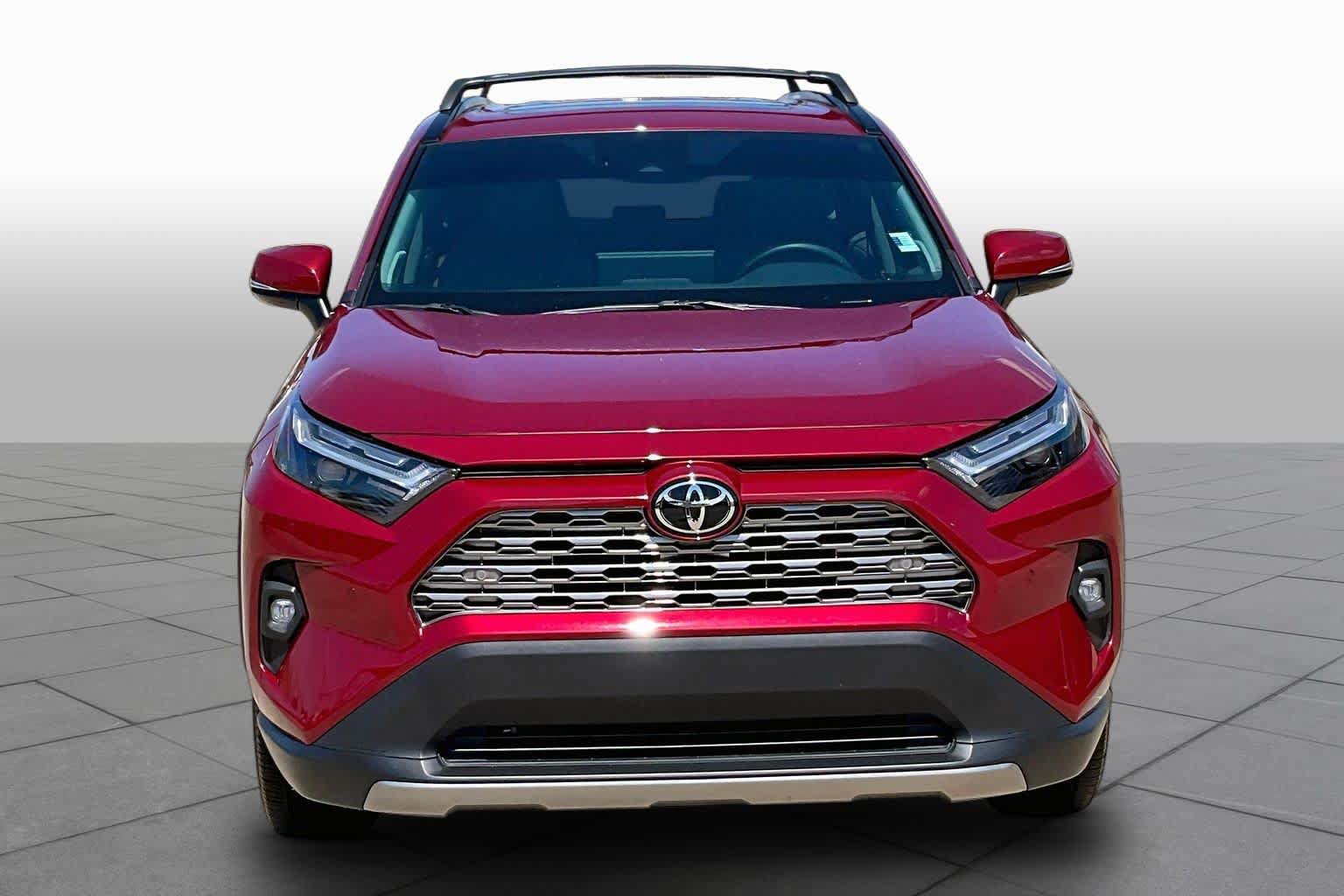 Used 2023 Toyota RAV4 Limited w/ Limited Grade Weather Package AWD/4WD image 4