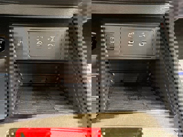 New 2026 Nissan Kicks SR w/ Cold Weather Package image 30