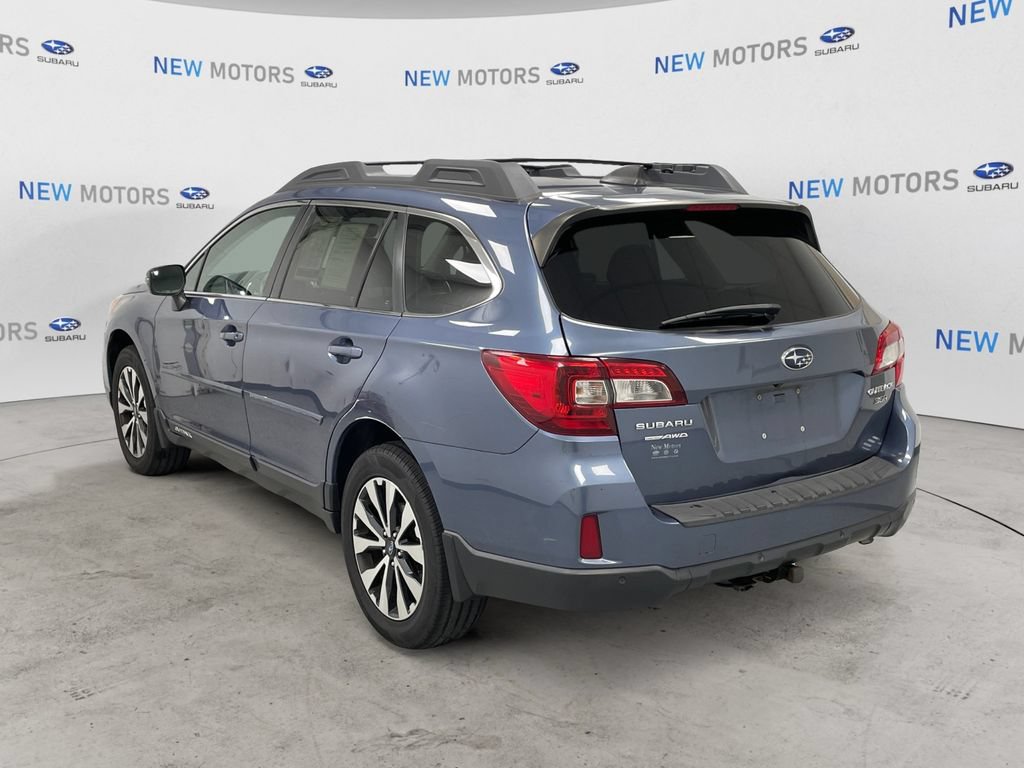 Used 2017 Subaru Outback 3.6R Limited AWD/4WD image 2