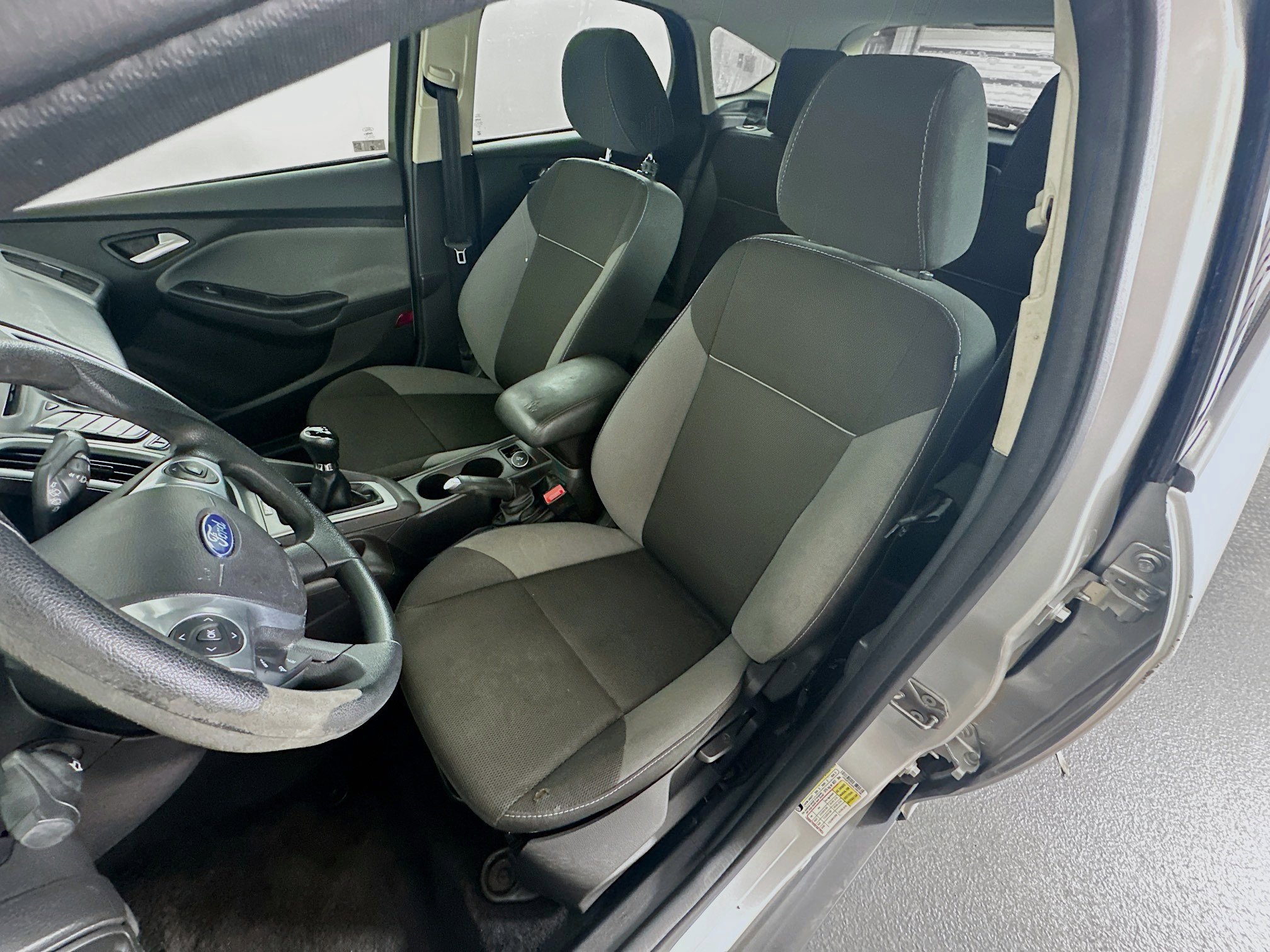 Used 2013 Ford Focus SE FWD image 13