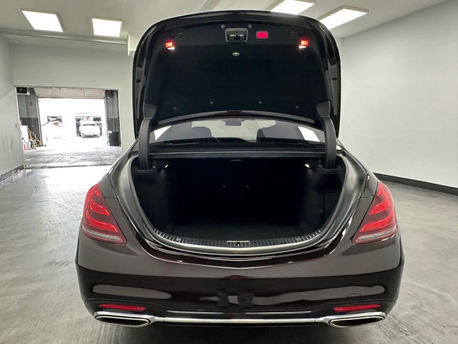 Used 2018 Mercedes-Benz S 560 4MATIC Sedan w/ AMG Line Exterior image 78