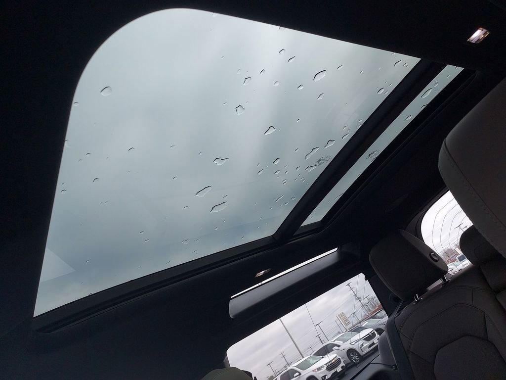 Used 2023 Land Rover Defender 90 X-Dynamic SE image 28