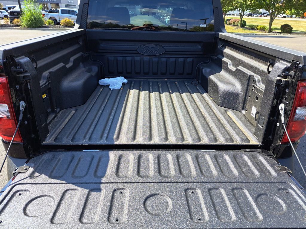 New 2025 Ford Maverick XLT w/ XLT Luxury Package image 28