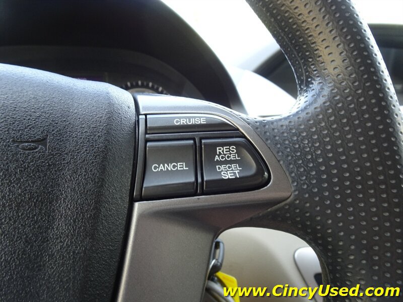Used 2012 Honda Odyssey LX image 22
