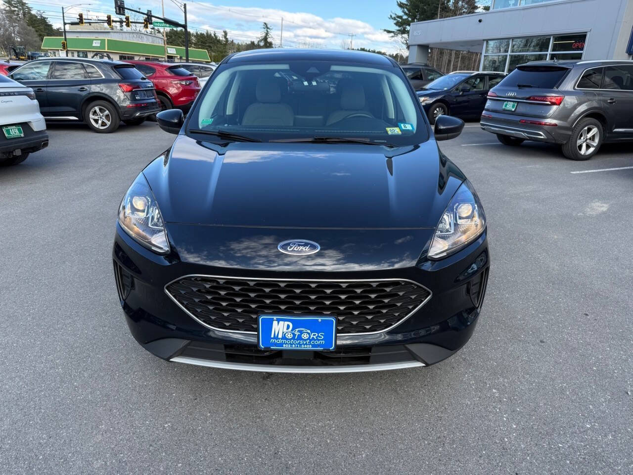 Used 2021 Ford Escape SE w/ Convenience Package AWD/4WD image 3