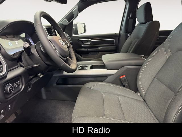 New 2026 RAM 1500 4x4 Crew Cab image 8