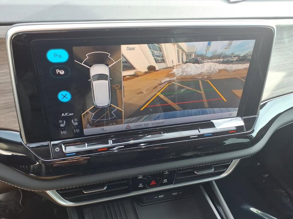 New 2026 Volkswagen Atlas SEL Premium R-Line image 10