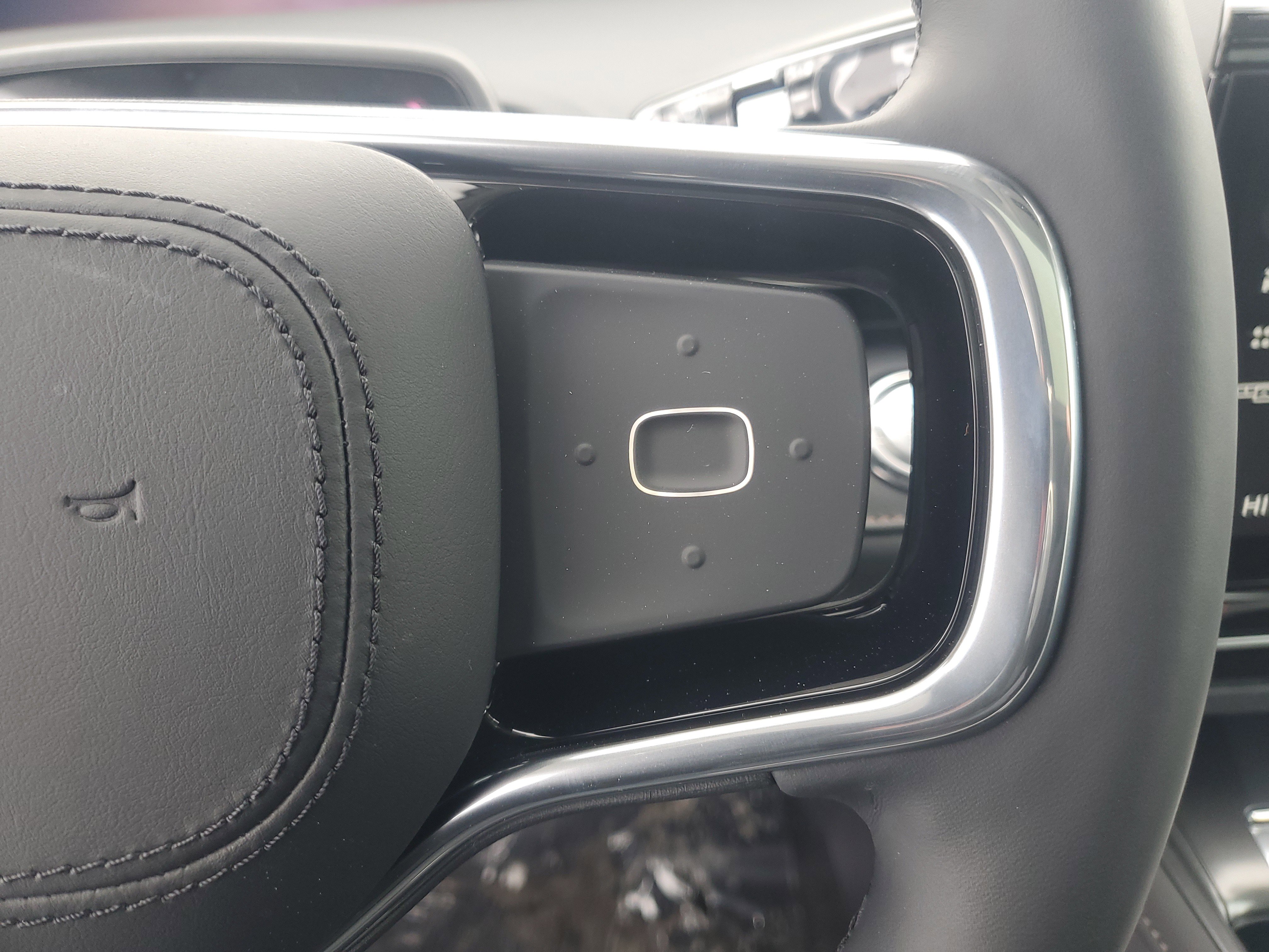 New 2026 Lincoln Nautilus Reserve w/ Jet Appearance Package image 18